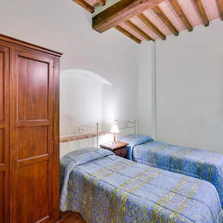 Apartment Scenic In Casole D Elsa With Pool