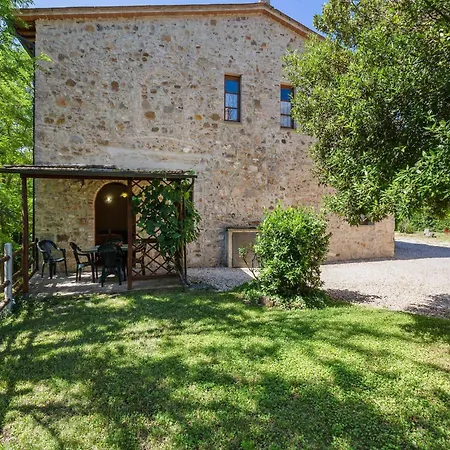 Апартаменты Scenic In With Pool *