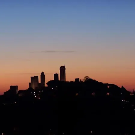 Scenic In With Pool * Казоле-д'Эльса