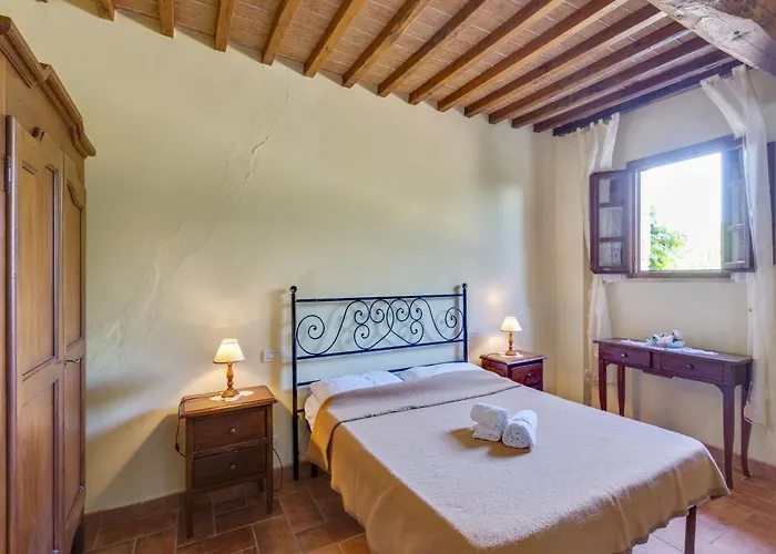 Apartment Scenic In With Pool Casole dʼElsa