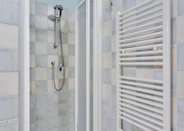 Scenic In With Pool Apartment