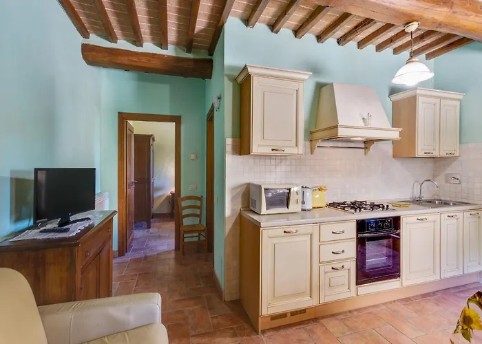 Scenic In With Pool Apartment *