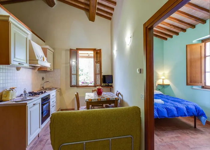 Scenic In With Pool *