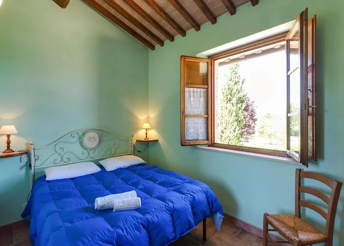 Scenic In With Pool Apartment Casole dʼElsa